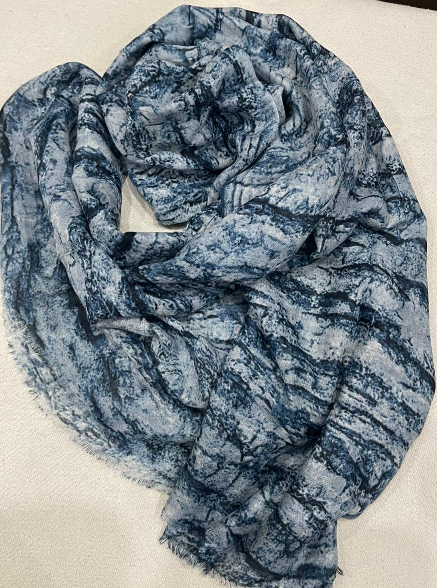 Printed Hijab for Women 34" BY 70" | Elegant Snake Design| Soft Lightweight Scarf | Modest Fashion | Everyday Wear